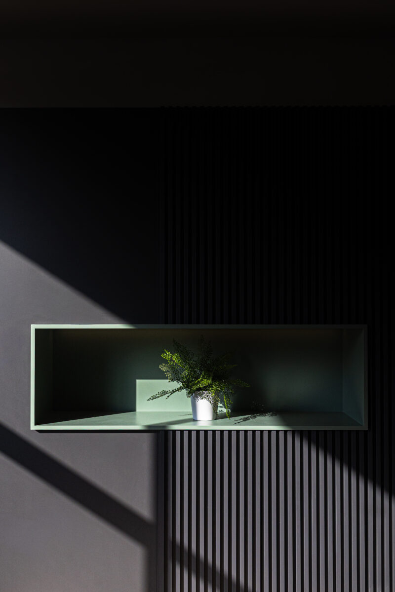Fotografía de espacio de trabajo profesional con luz natural