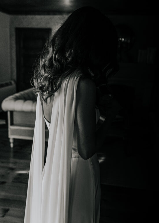 Preparativos de novia con luz natural